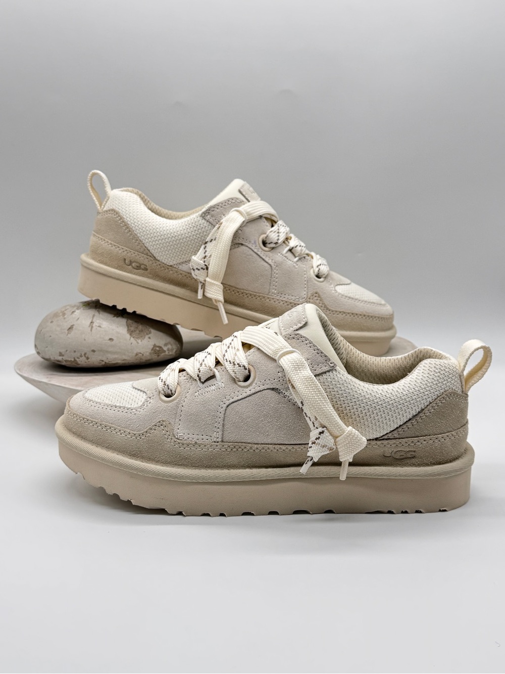 UGG Lo Lowmel Sneakers Jasmine Suede Mesh NWOB Size 8 New